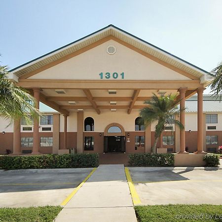 Americas Best Value Inn Pharr/Mcallen Exterior photo