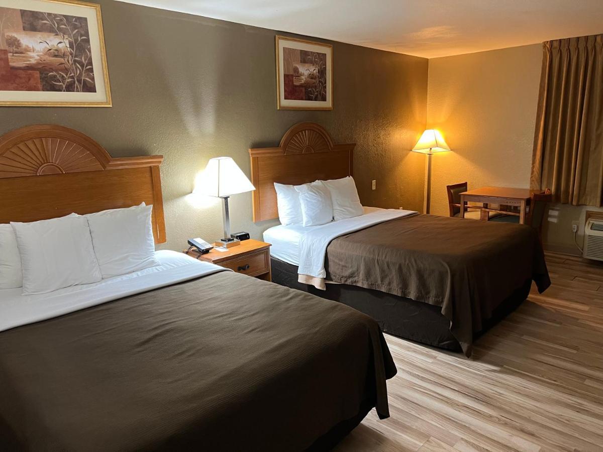 Americas Best Value Inn Pharr/Mcallen Exterior photo